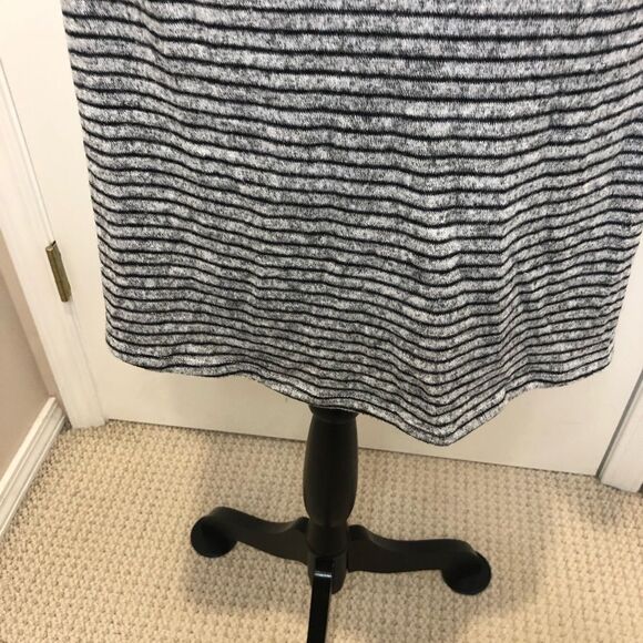 Alya gray and black striped long sleeve midi dress, size xs - Picture 3 of 12